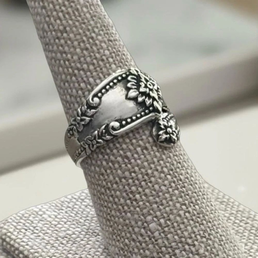 NWT 925 Sterling Silver Ornate Spoon Ring!Available in sizes 6-10! NEW!